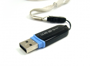 USBメモリ, 文字列, ブラック - 高解像度3Dイメージ、グラフ、白背景、イラスト、ボタンなどすべて無料・会員登録必要なし・商業用利用可能