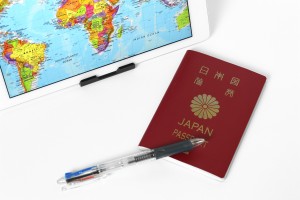 日本のパスポート, 世界地図, ペン - 高解像度3Dイメージ、グラフ、白背景、イラスト、ボタンなどすべて無料・会員登録必要なし・商業用利用可能